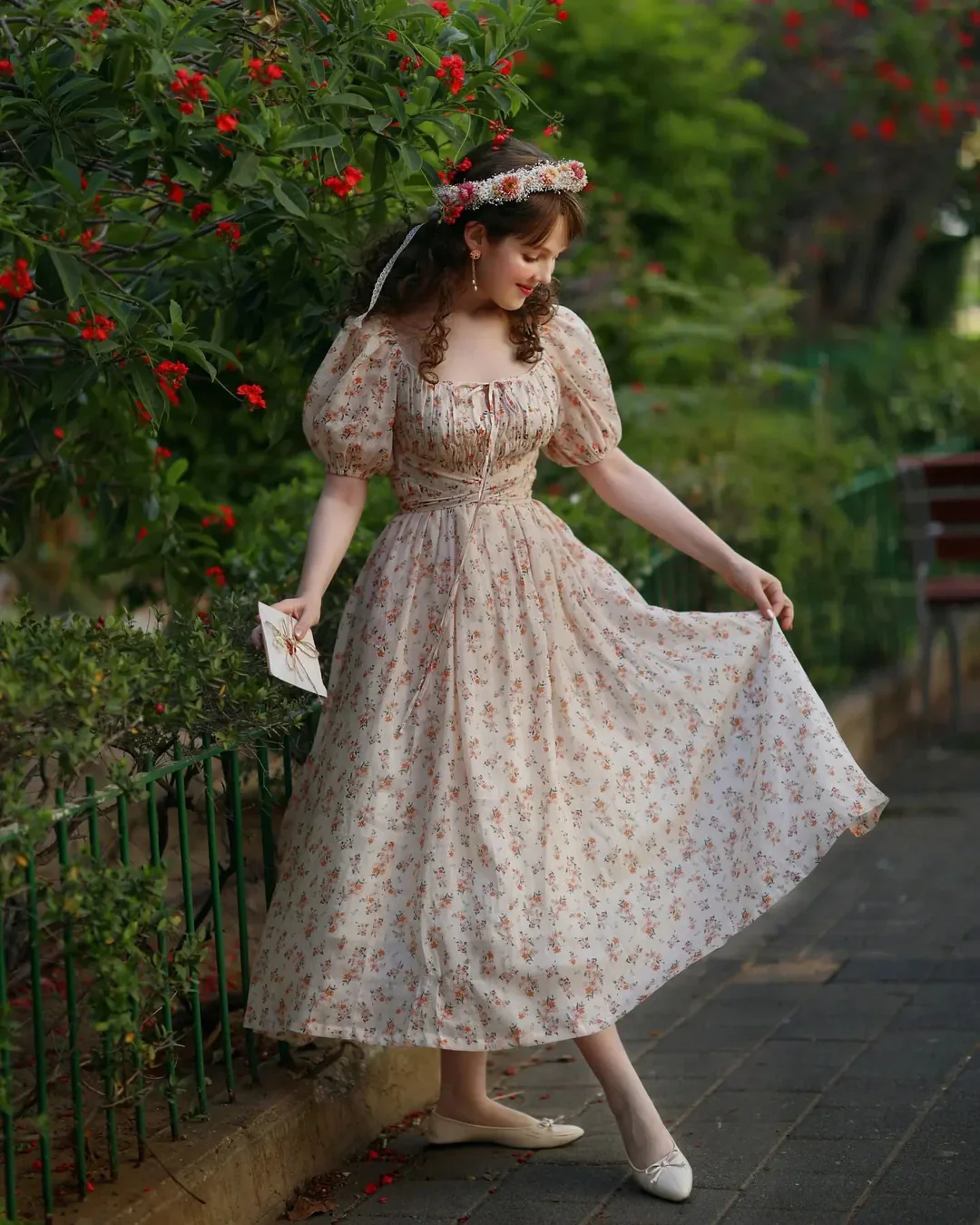 Alice 19 | Floral linen dress - Image 4