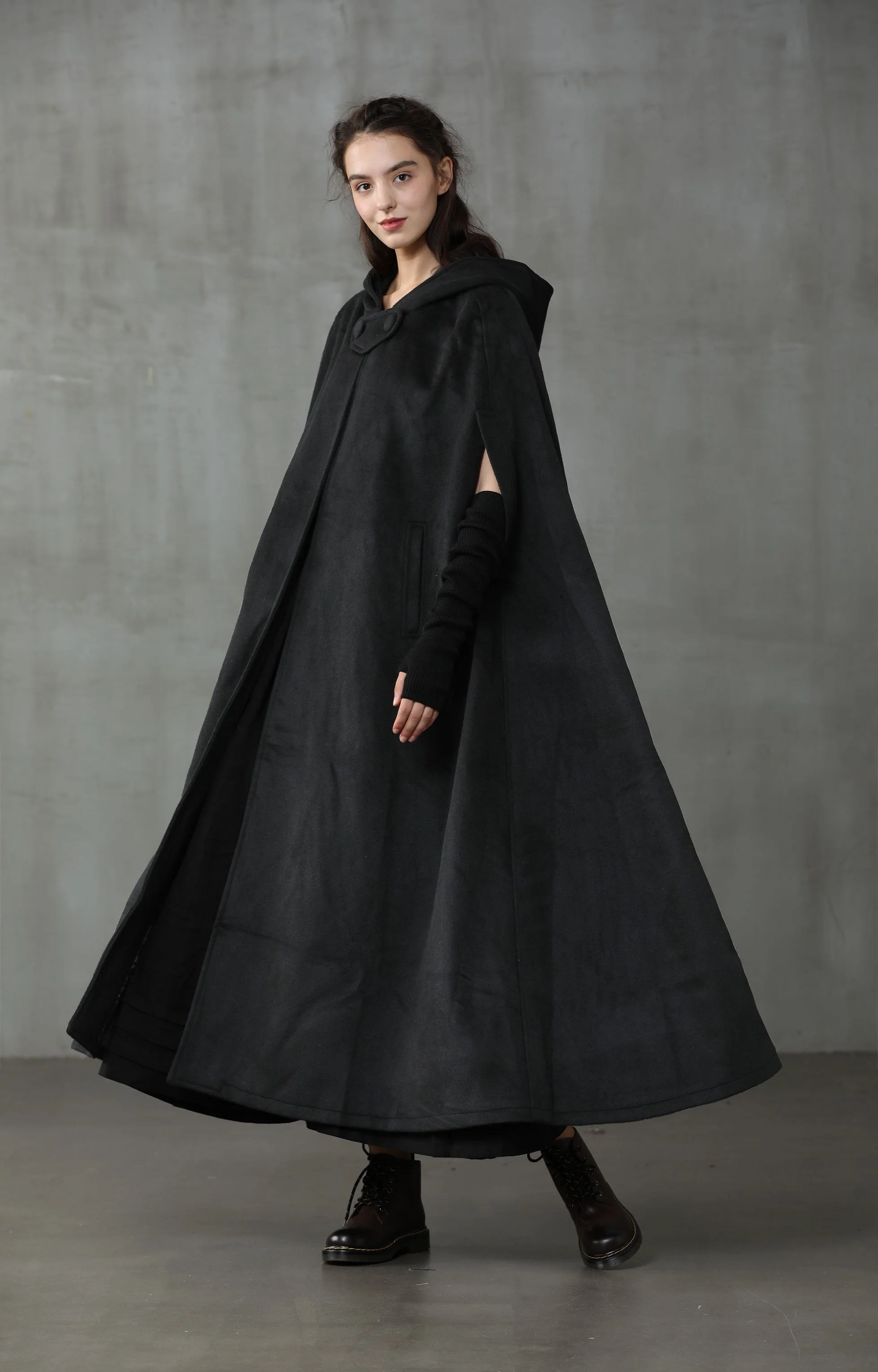 Outlander 2020 | 100% Wool Cloak Coat - Image 3