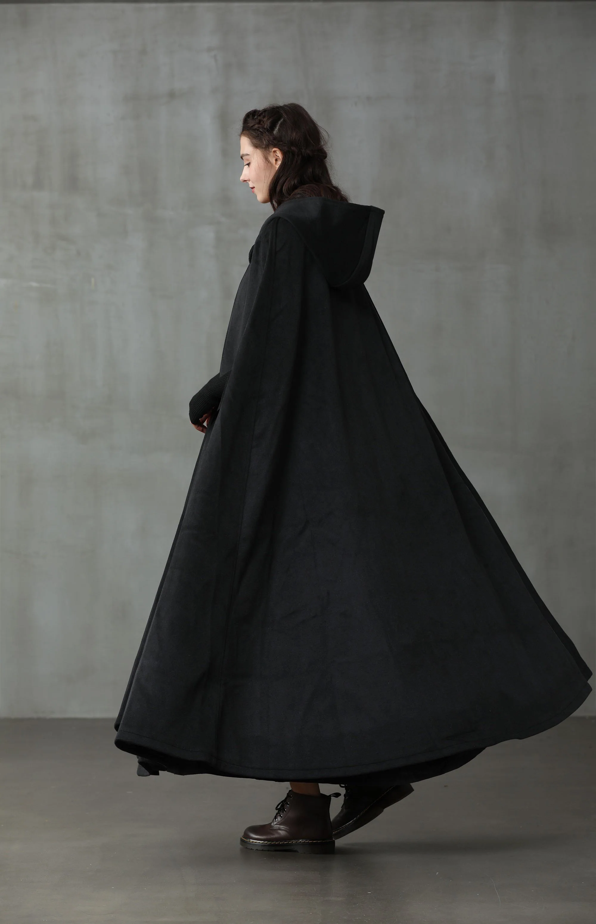 Outlander 2020 | 100% Wool Cloak Coat - Image 4