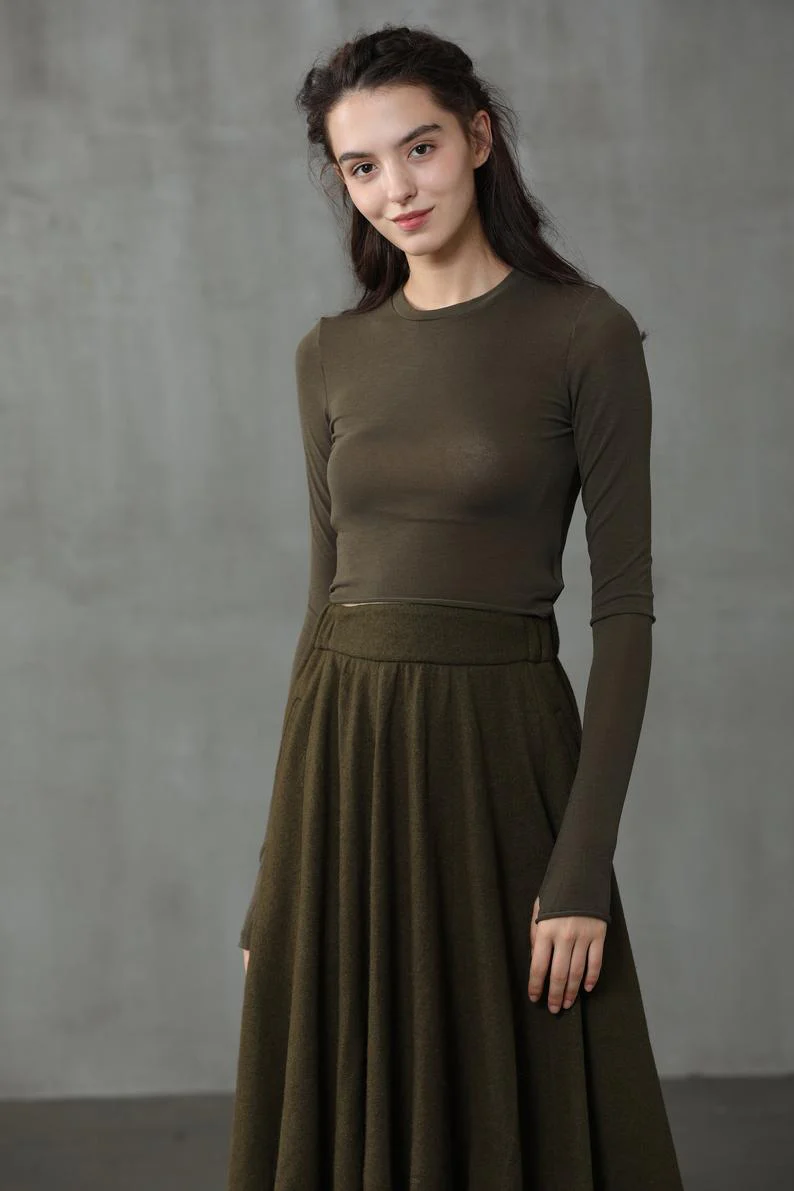 The Soft Lawn 12 | Midi Wool Skirt - Image 6