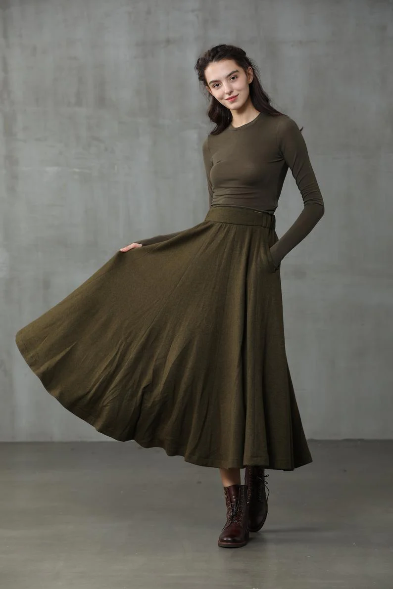 The Soft Lawn 12 | Midi Wool Skirt - Image 8