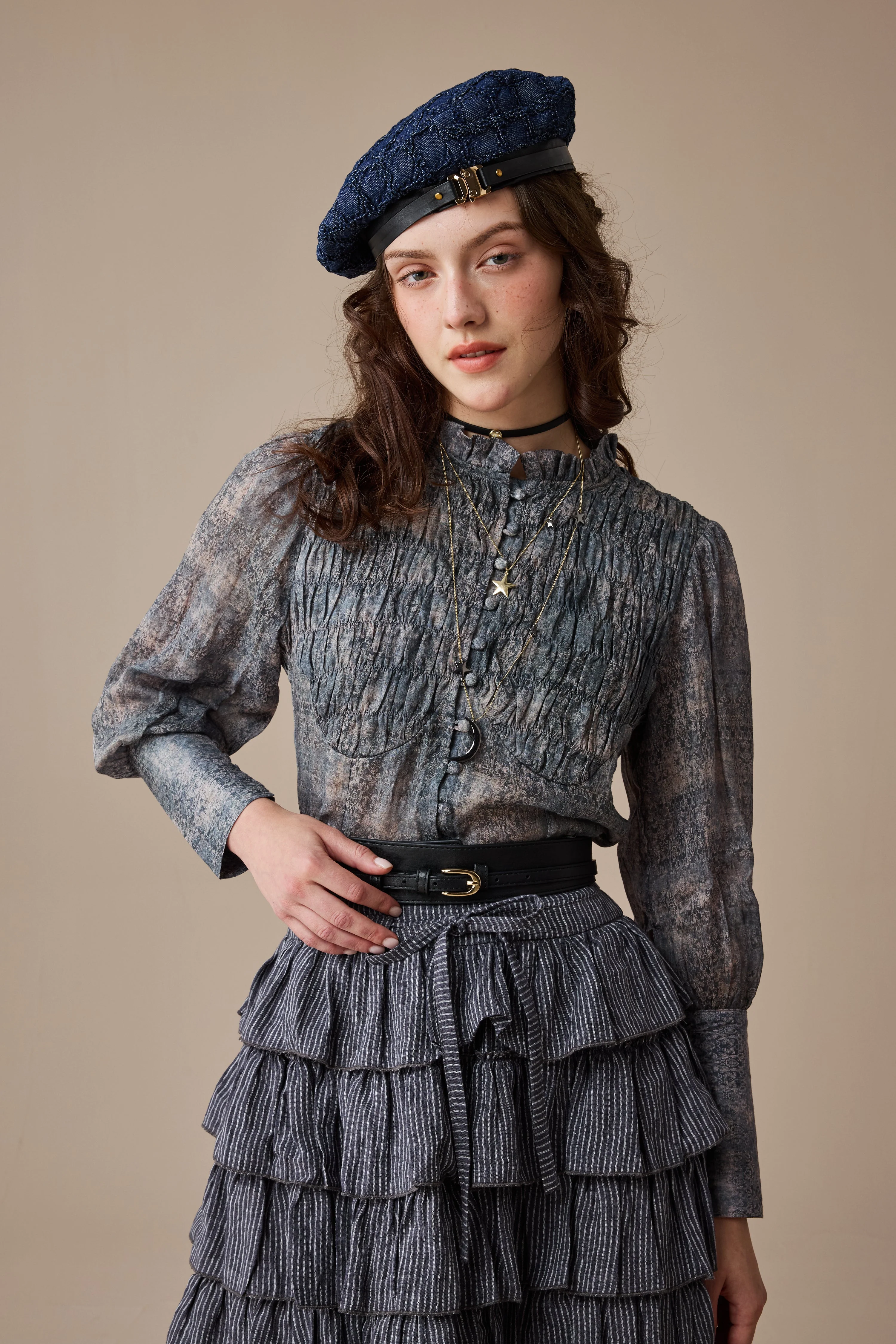 Clove 9 | smocked longsleeved linen blouse - Image 4