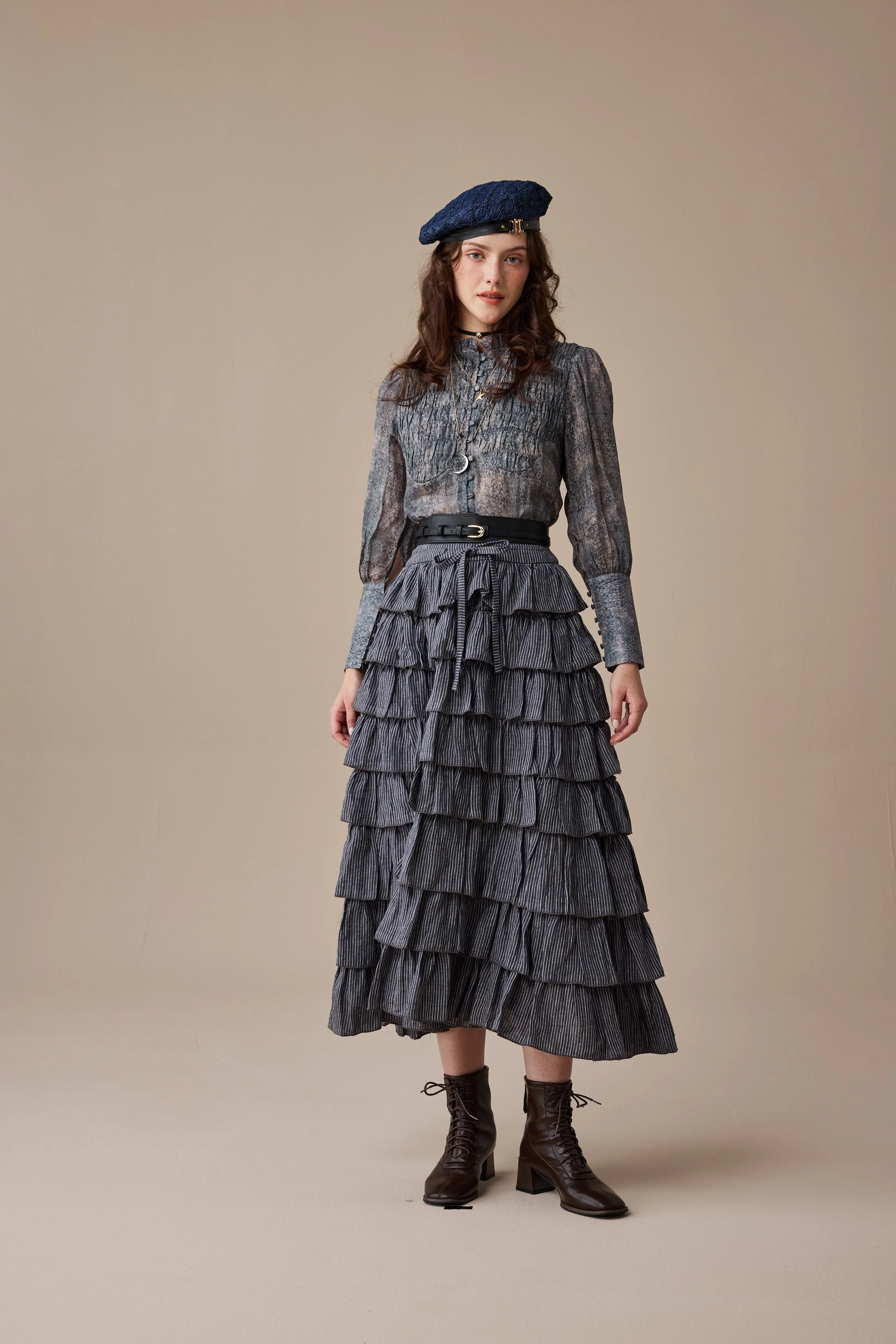 Clove 9 | smocked longsleeved linen blouse - Image 5