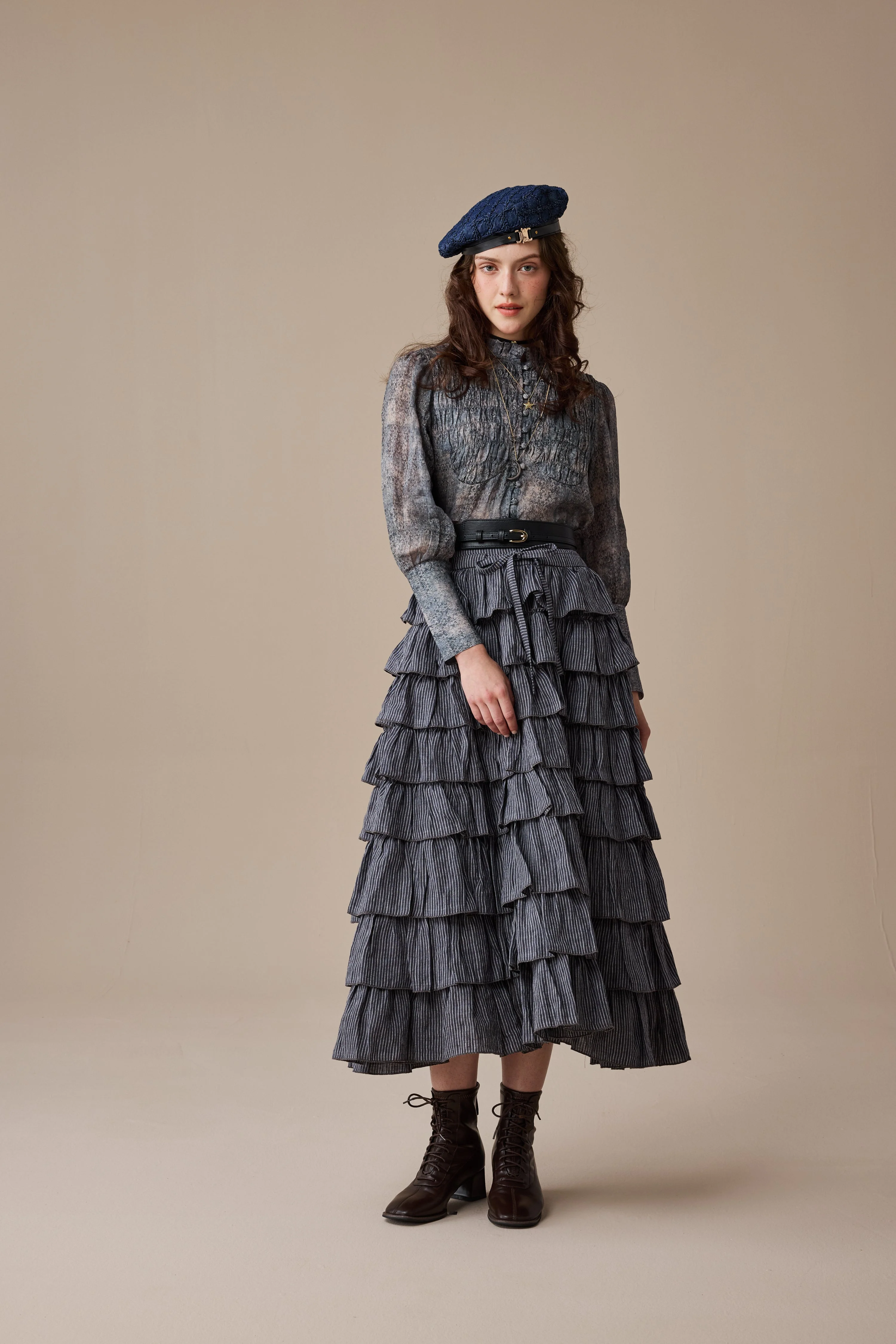 Clove 9 | smocked longsleeved linen blouse - Image 6