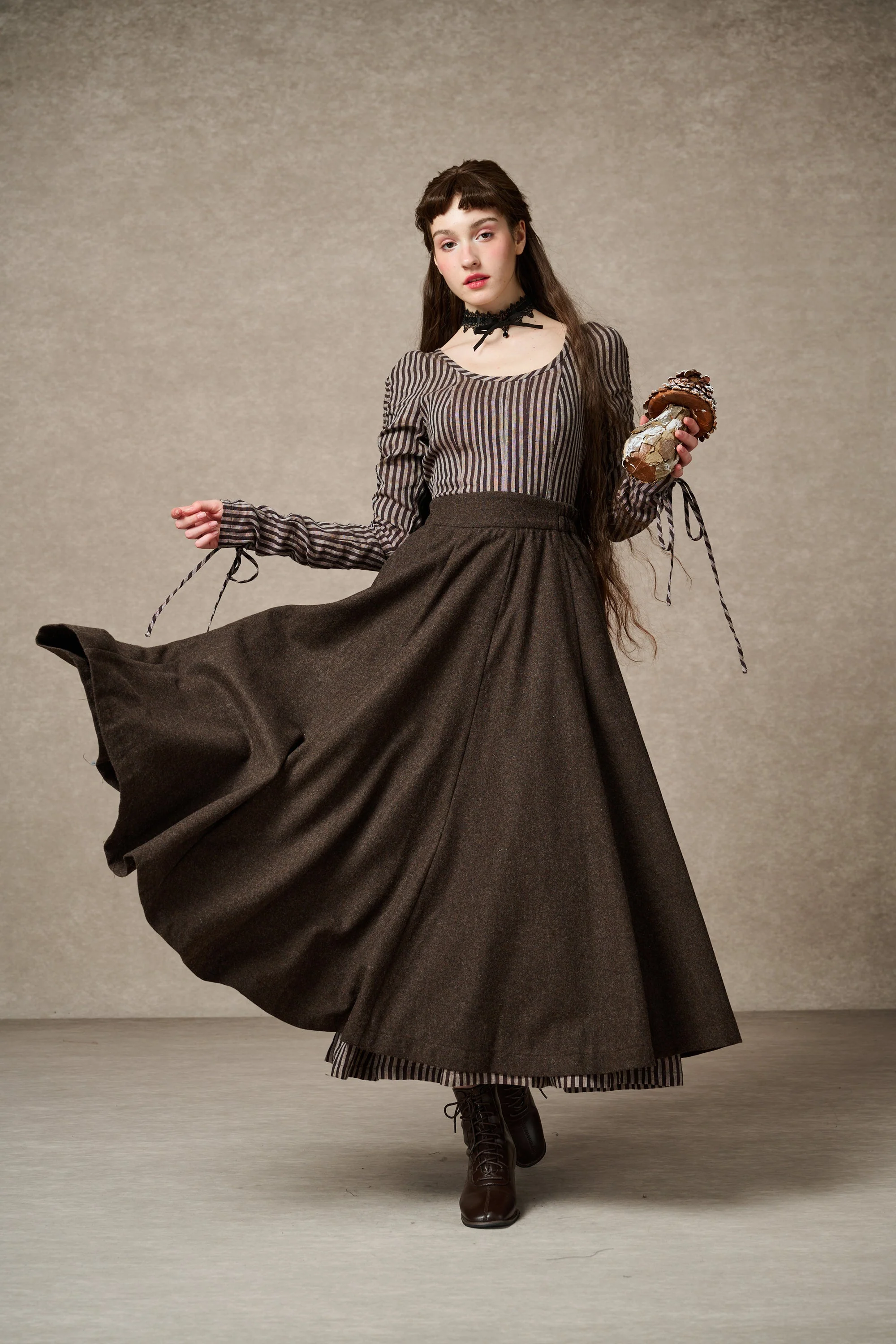 The Soft Lawn 12 | Midi Wool Skirt - Image 13