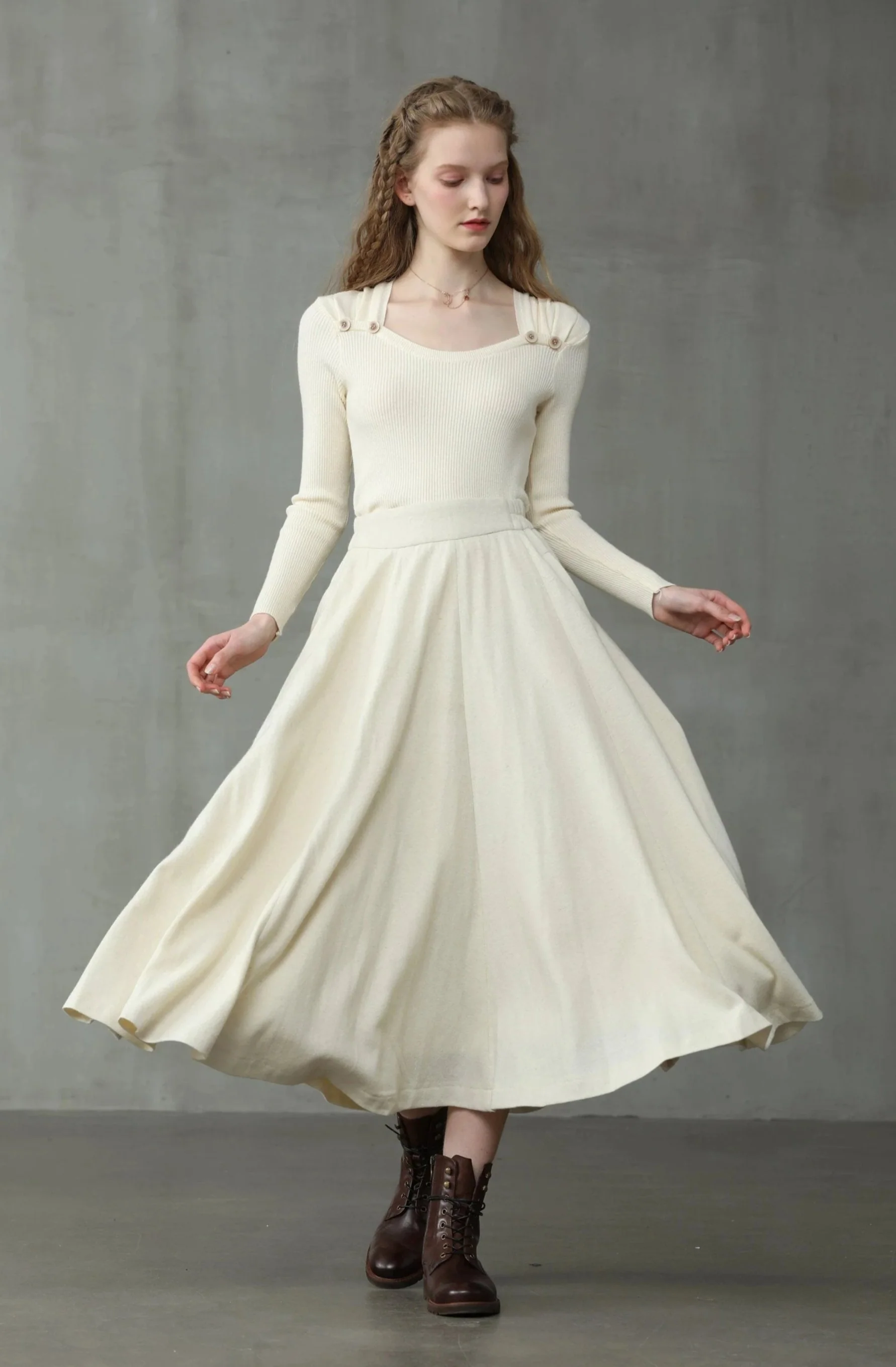 The Soft Lawn 12 | Midi Wool Skirt - Image 8