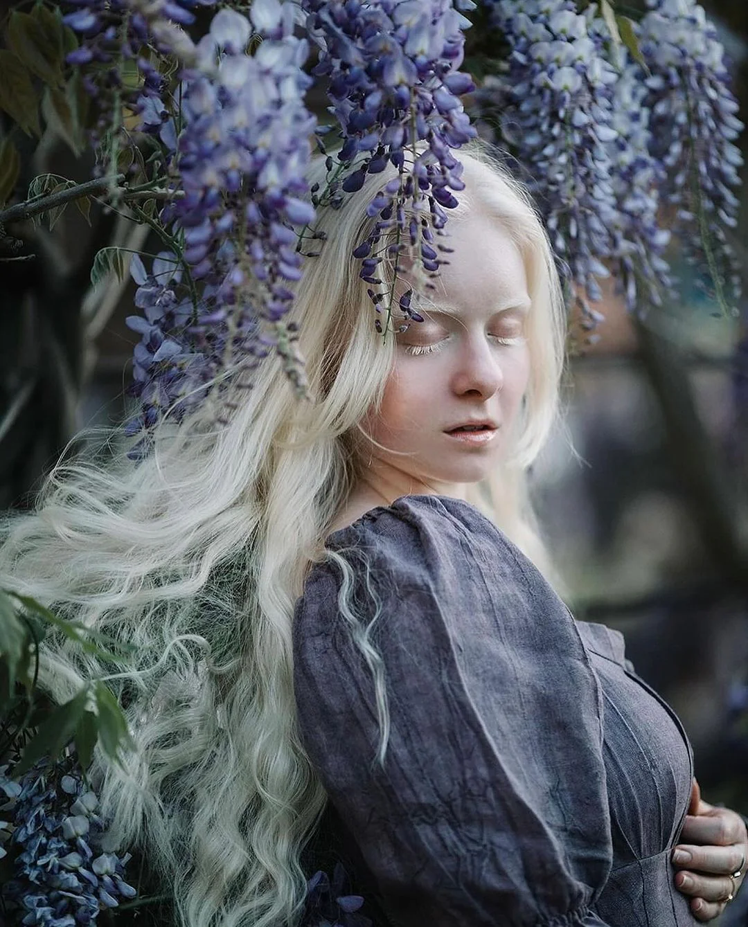 PHOENIX 24 | REGENCY LACE-UP LINEN DRESS - Image 9