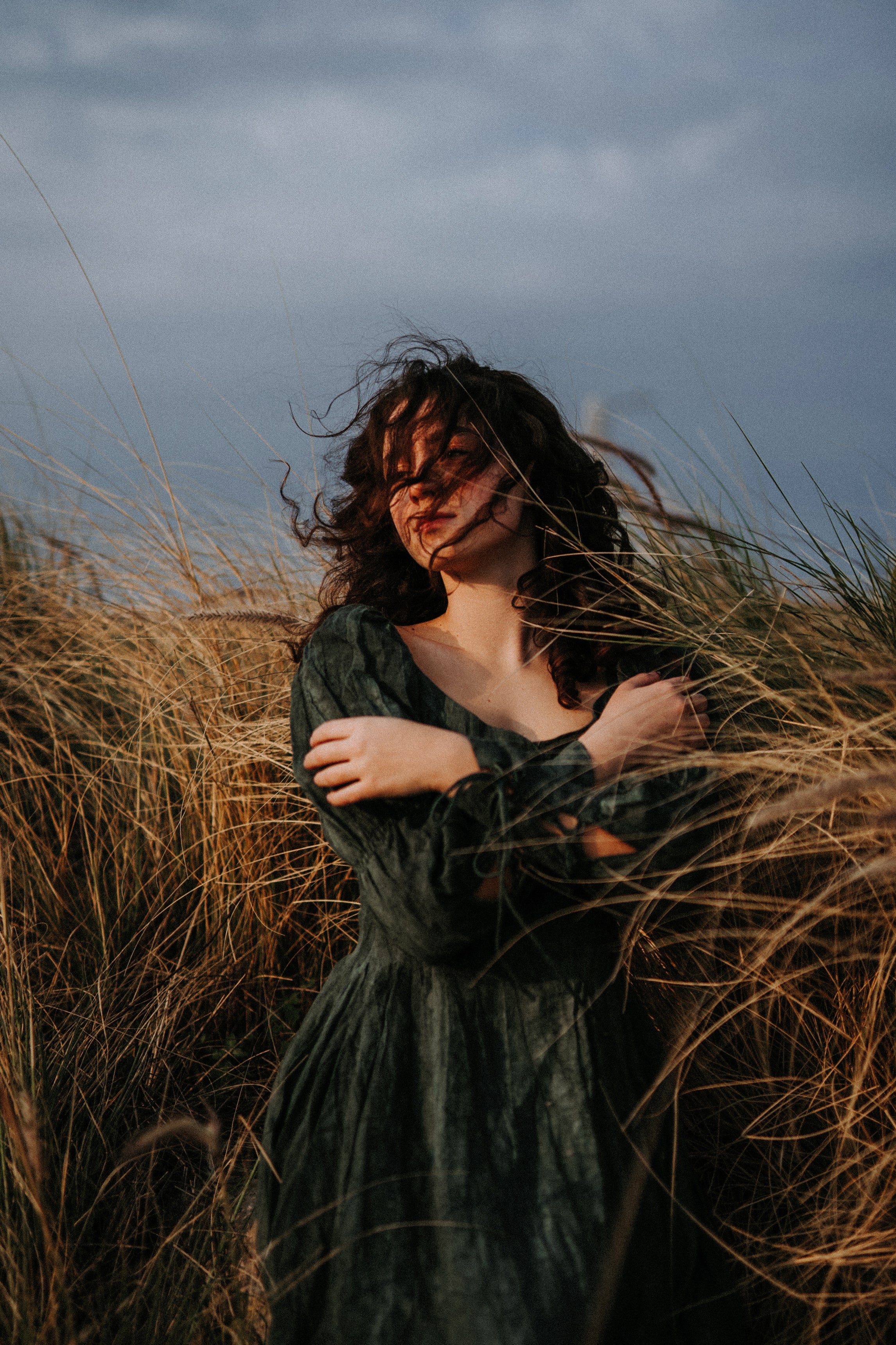 PHOENIX 24 | REGENCY LACE-UP LINEN DRESS - Image 6