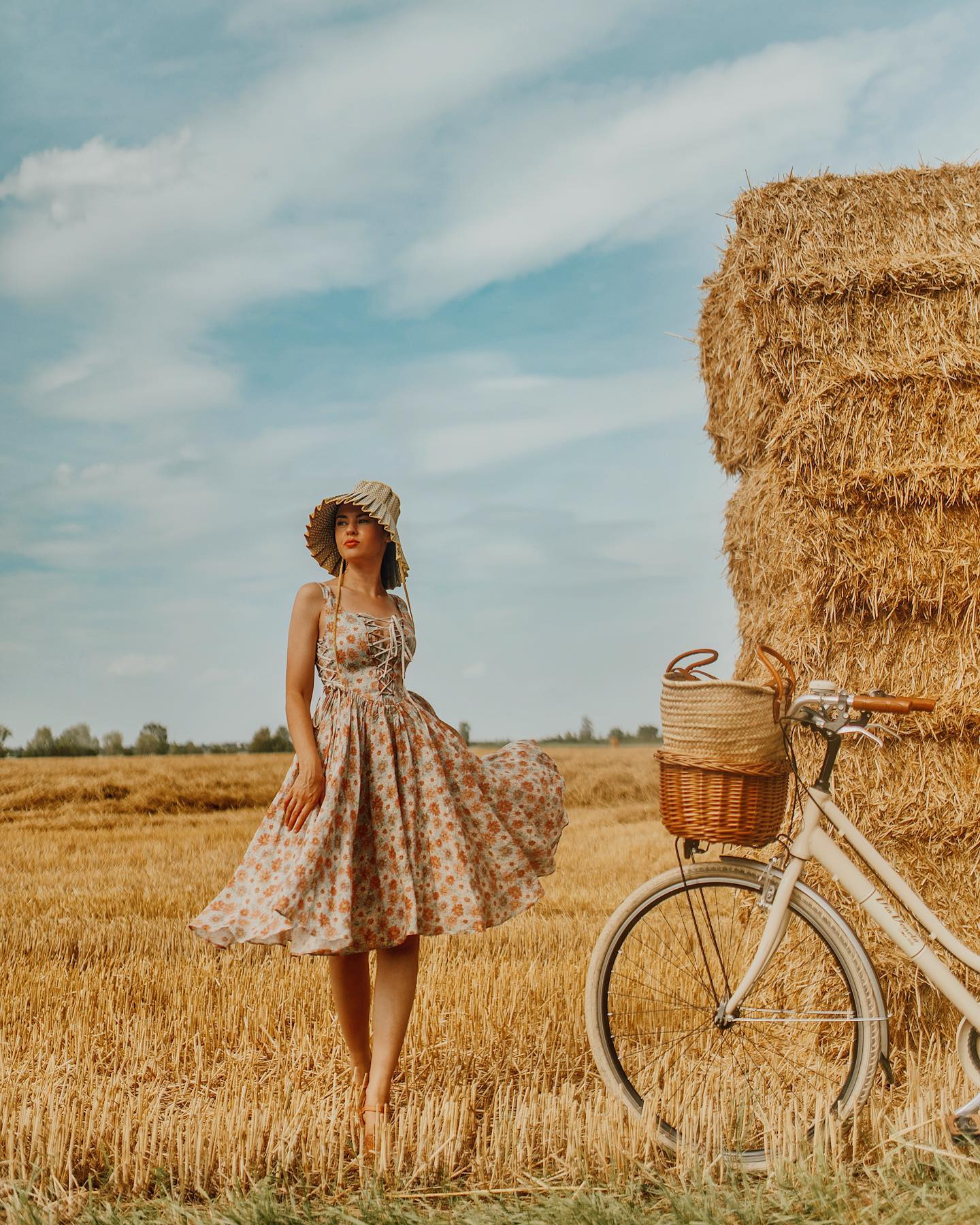 Adelia 17 | lace up daisy linen dress - Image 15