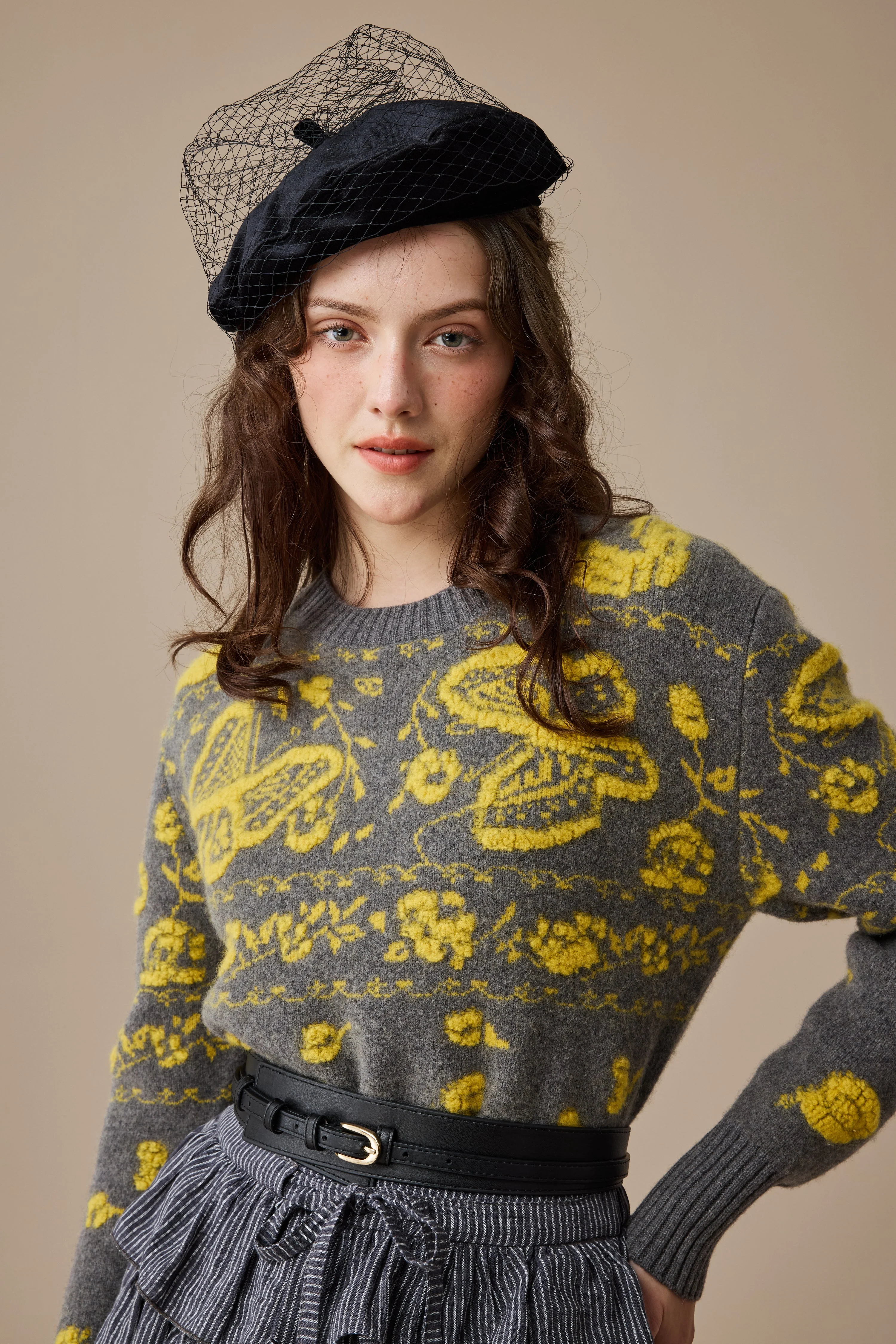 Nutcracker 24 |100% Wool Floral Jumper Sweater - Image 8