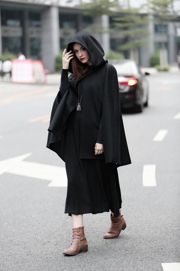The New Yorker | Hooded Cashmere Cape - Image 16
