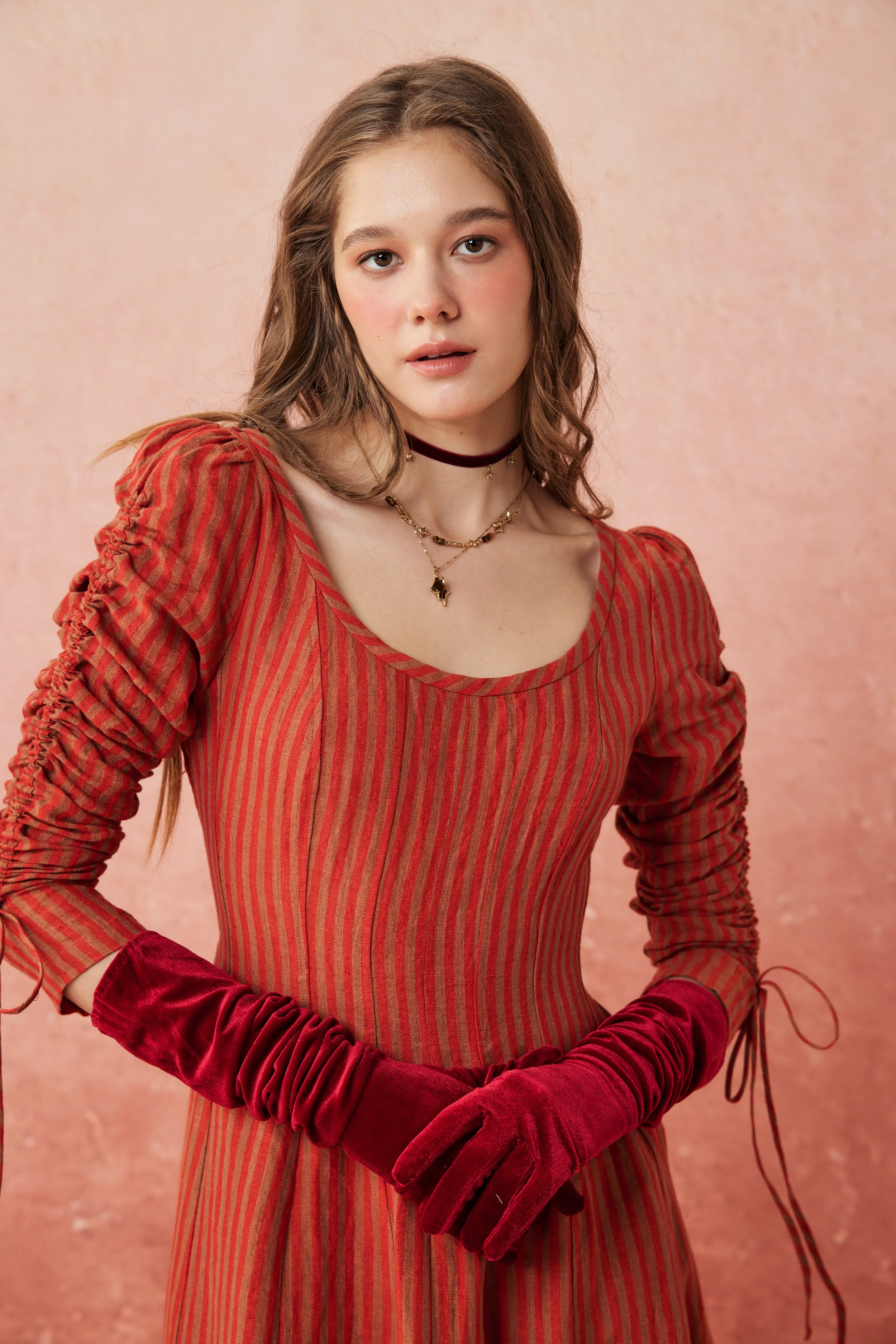 Luxurious Extra-Long Velvet Sleeves - Image 8