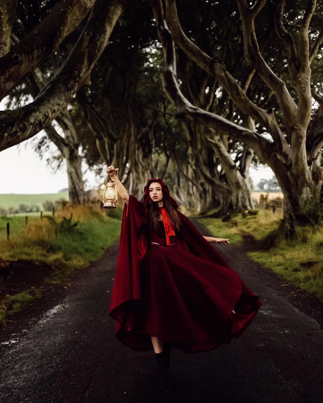 Perfumer 33 | hooded wool cloak - Image 5