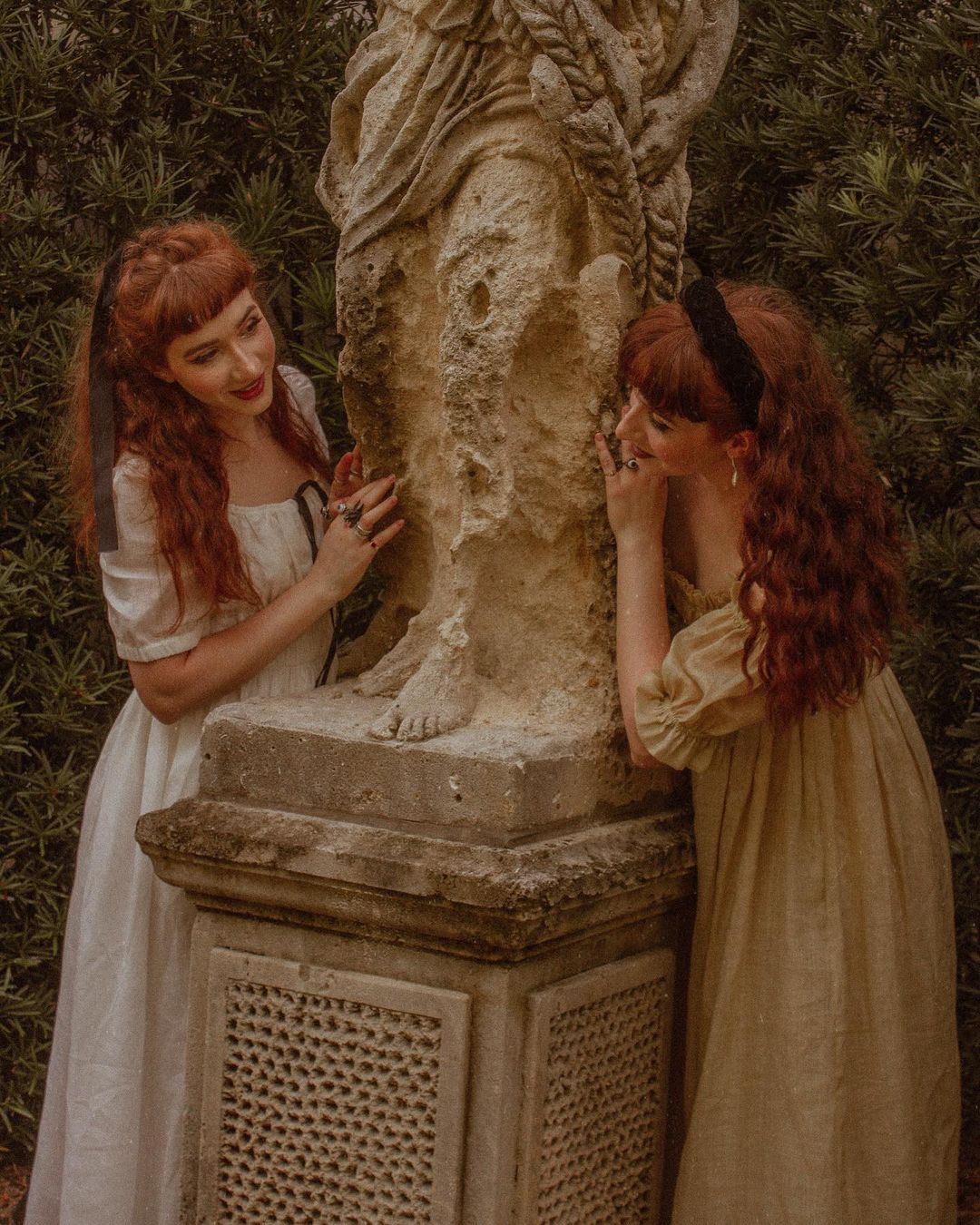 La Luna 11 | old lace linen dress - Image 19