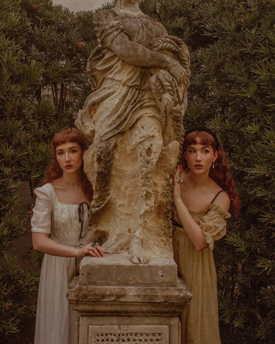 La Luna 11 | old lace linen dress - Image 20