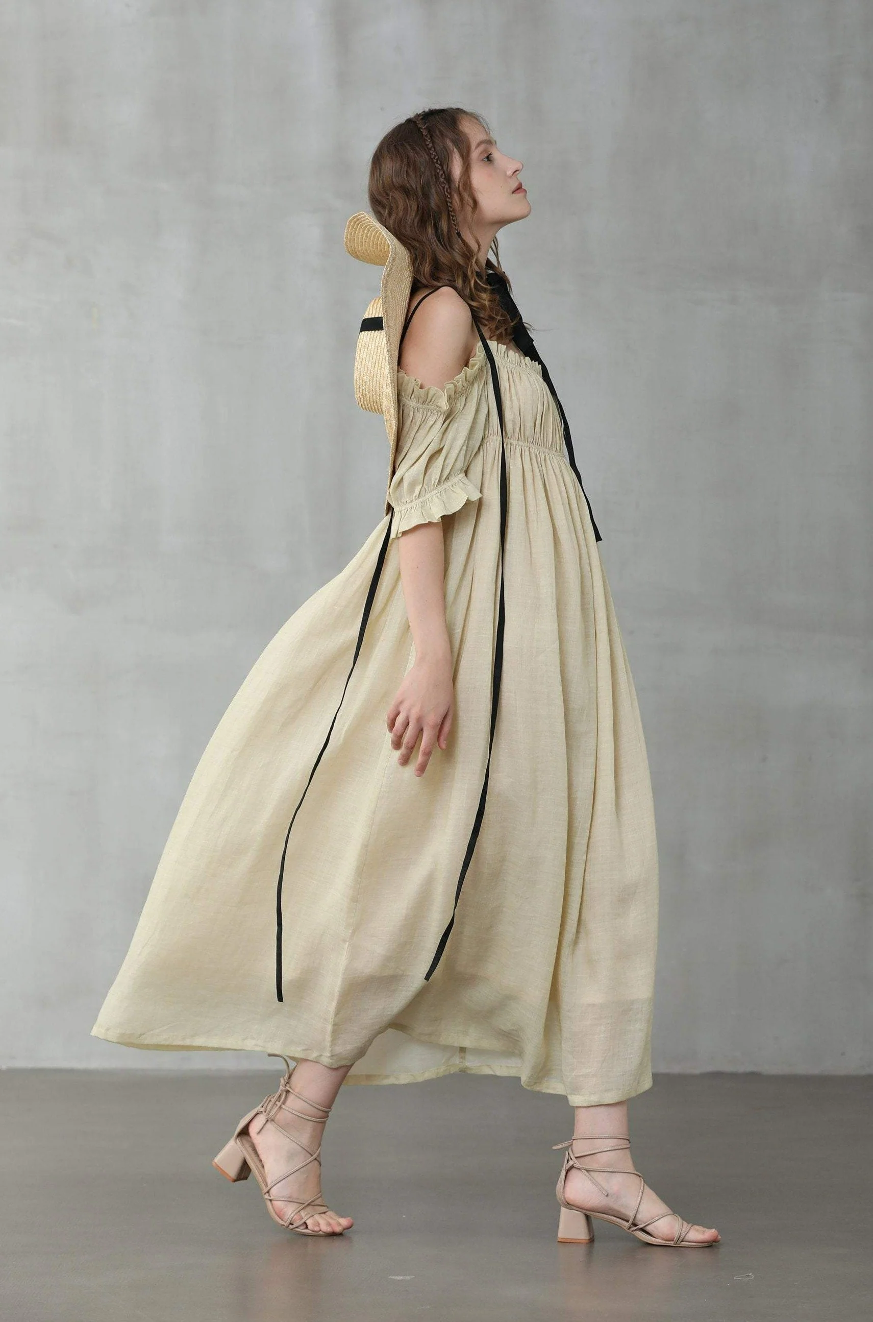 La Luna 11 | old lace linen dress - Image 6