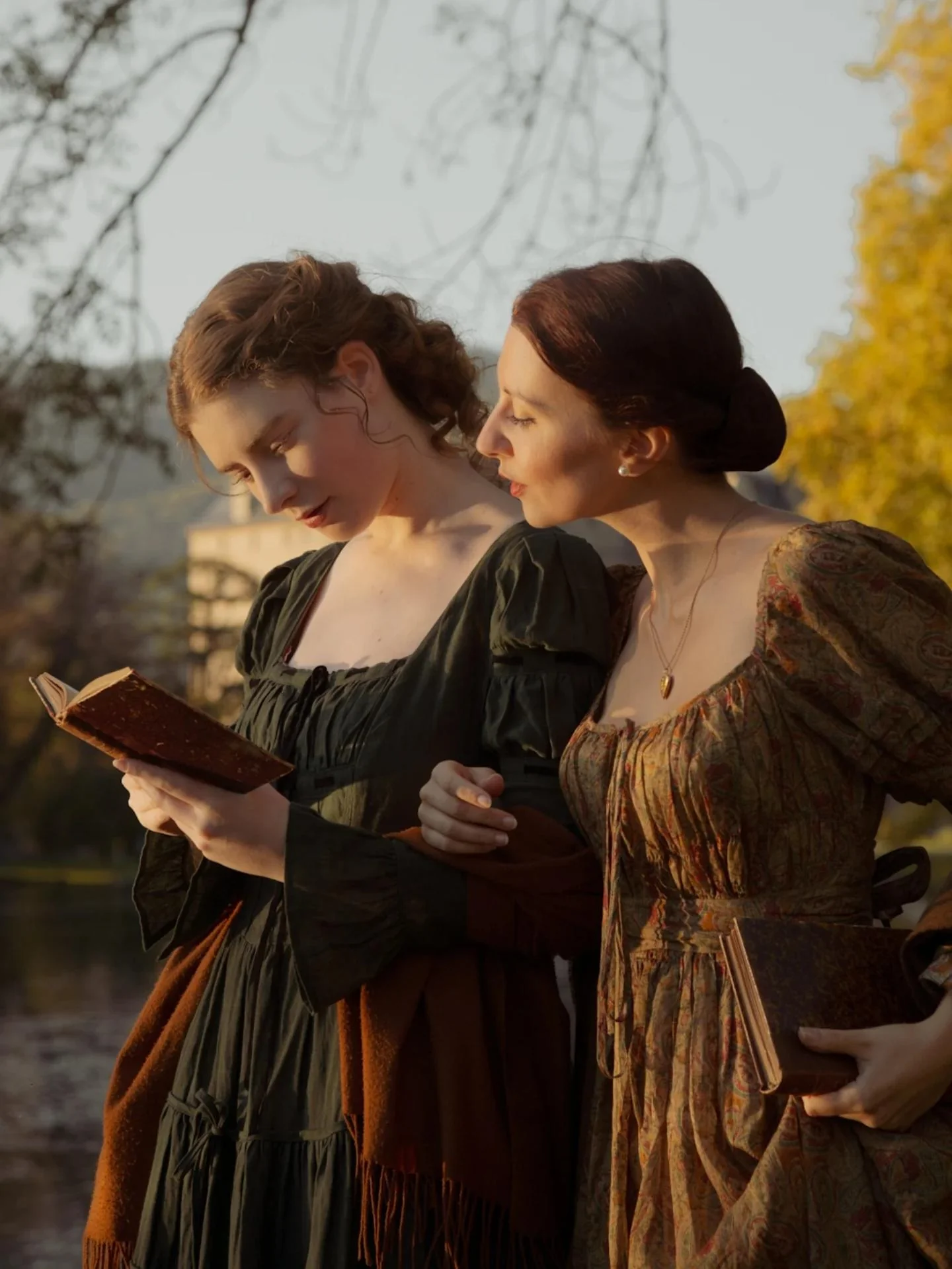 Paisley 11 | Elegant Floral Linen Dress - Image 5