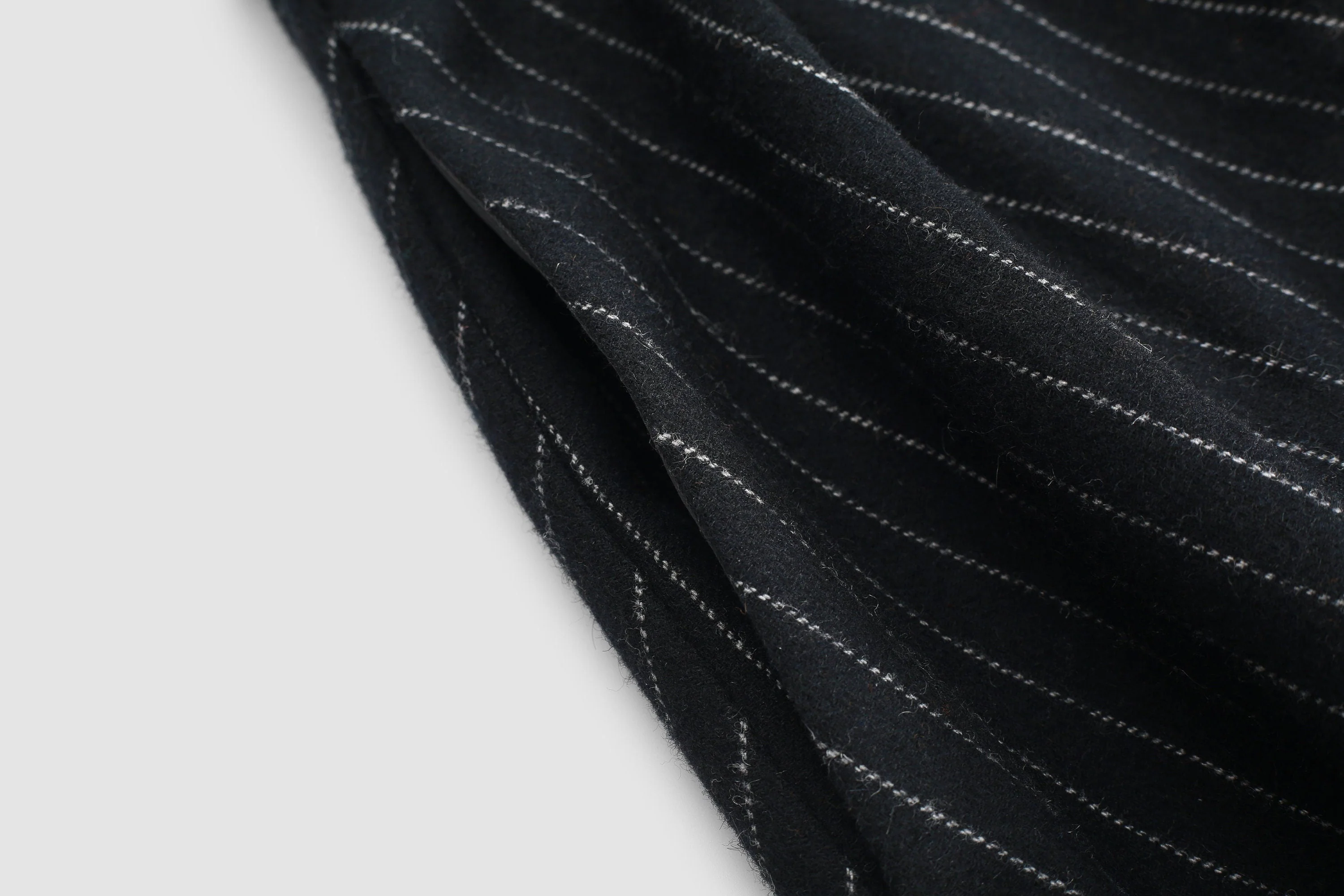 Santal 3 | Striped Wool Skirt in black - Image 11