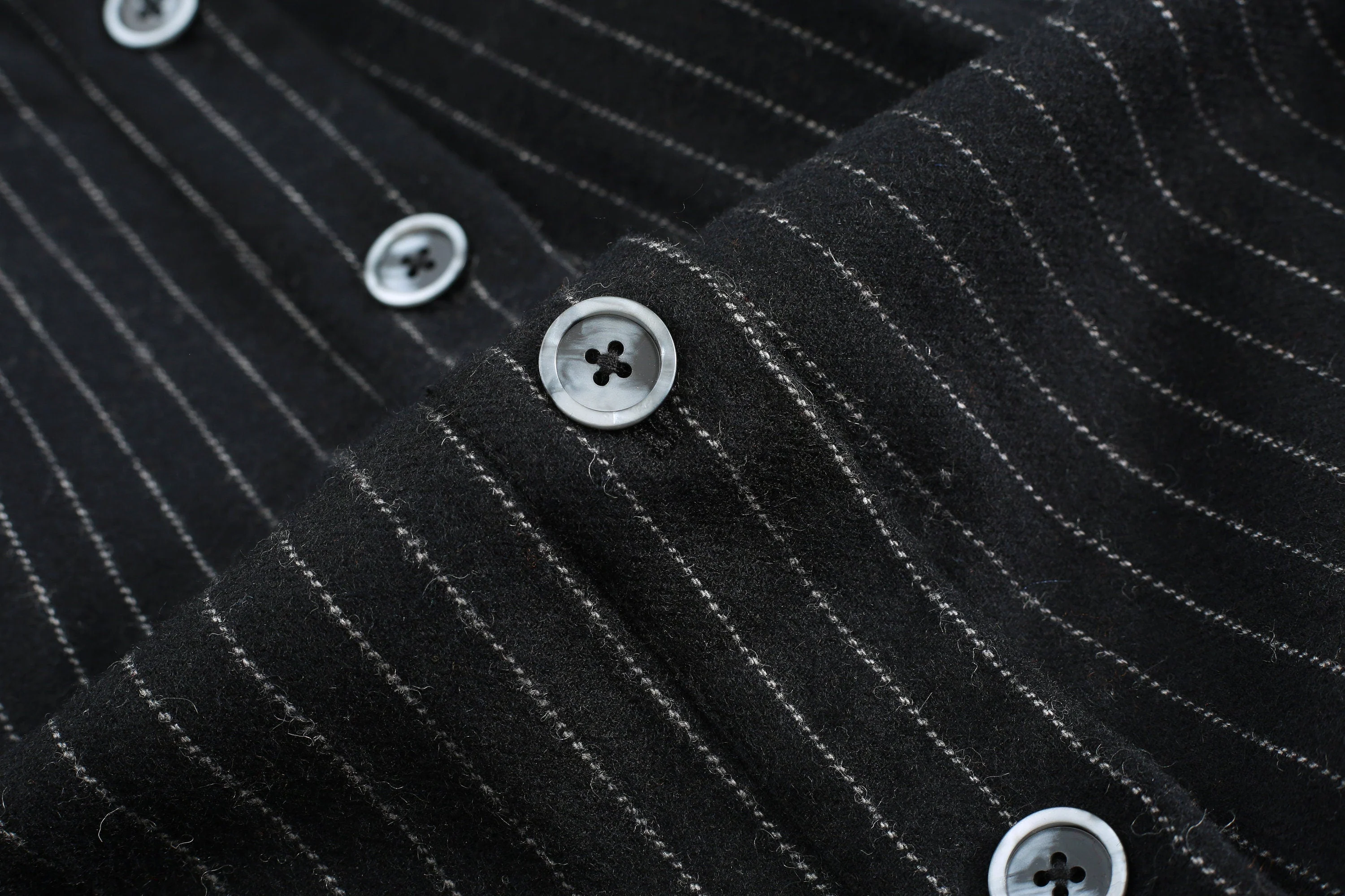 Santal 3 | Striped Wool Skirt in black - Image 12