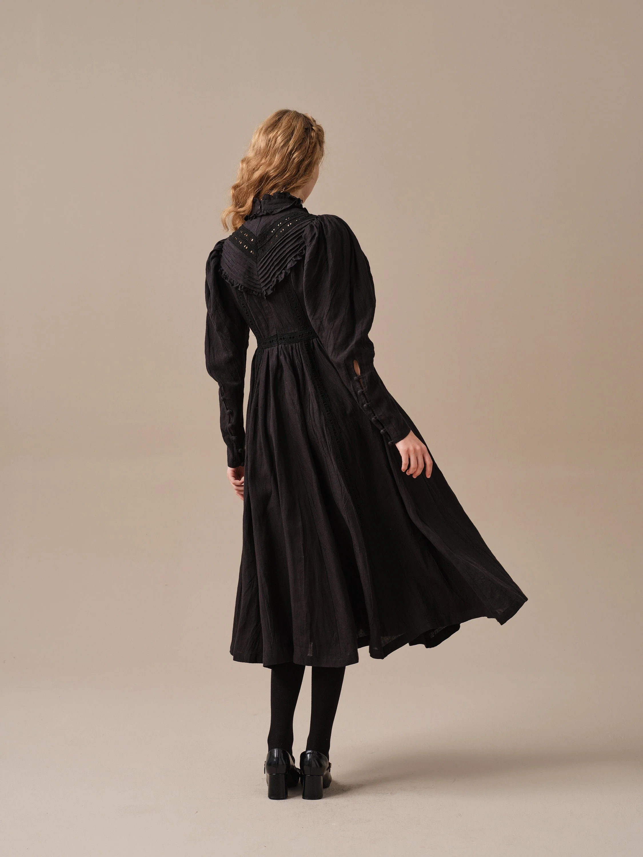 MARY 18 | VINTAGE LINEN DRESS GOWN - Image 10