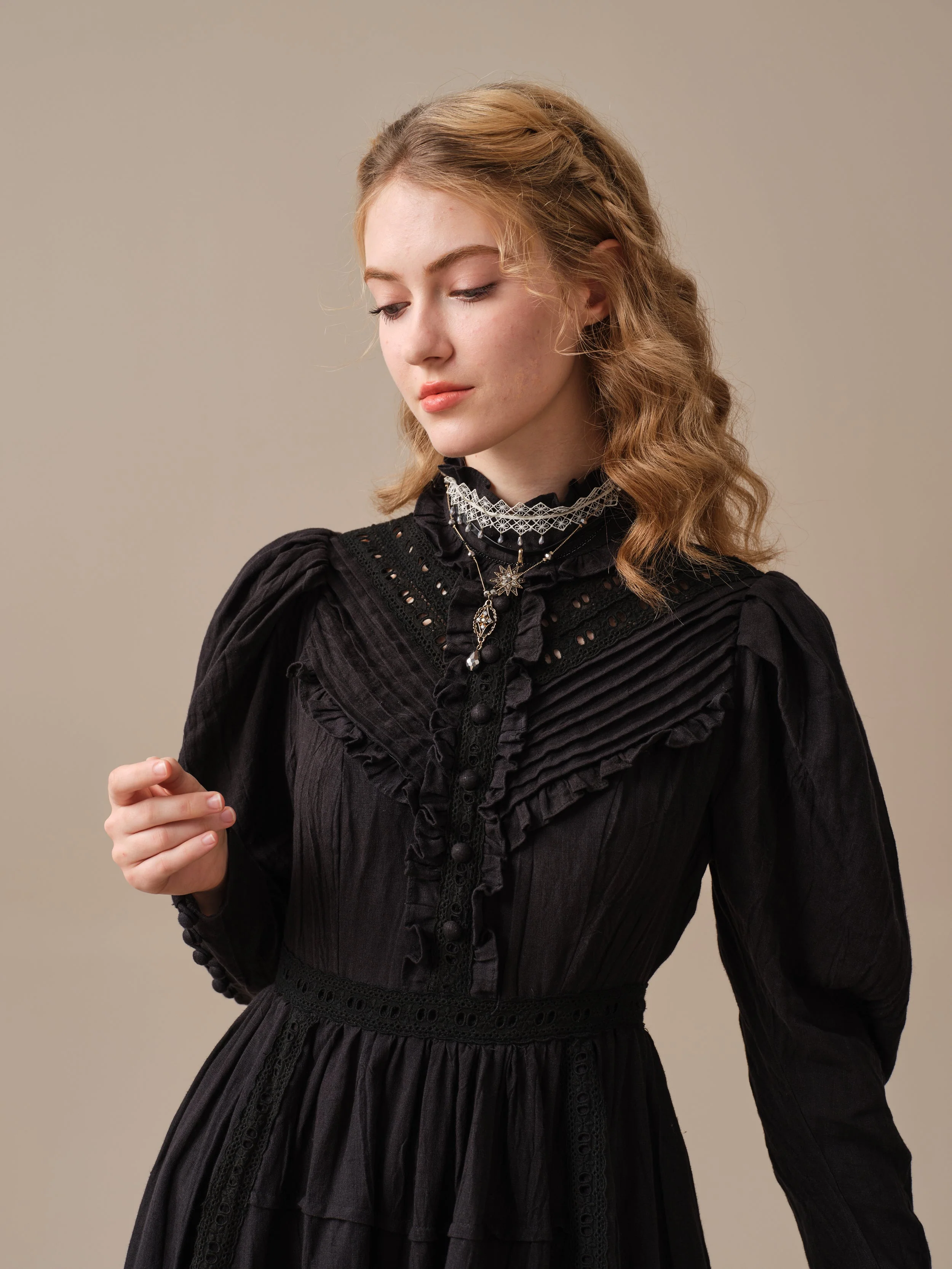 MARY 18 | VINTAGE LINEN DRESS GOWN - Image 20