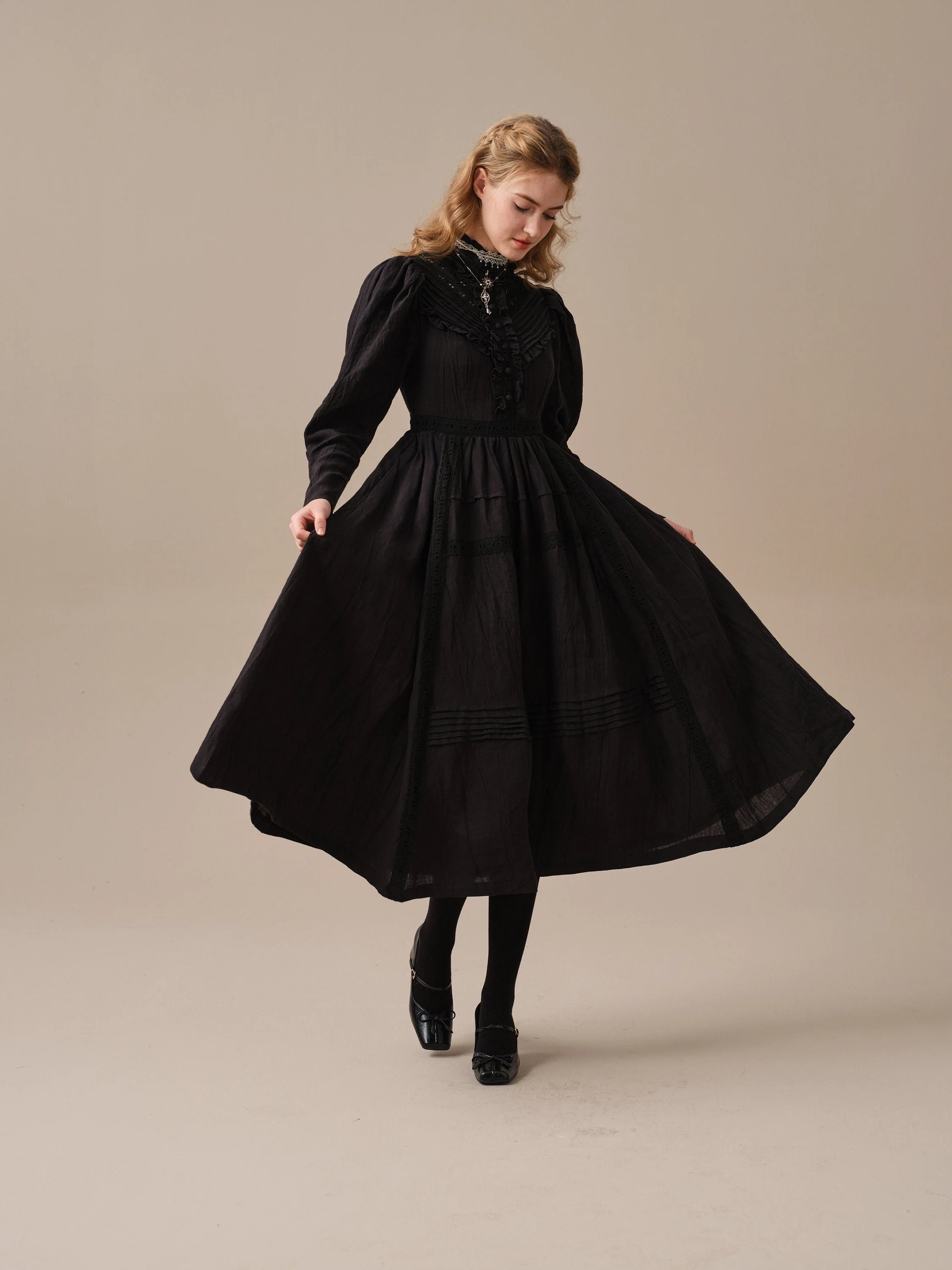 MARY 18 | VINTAGE LINEN DRESS GOWN - Image 4