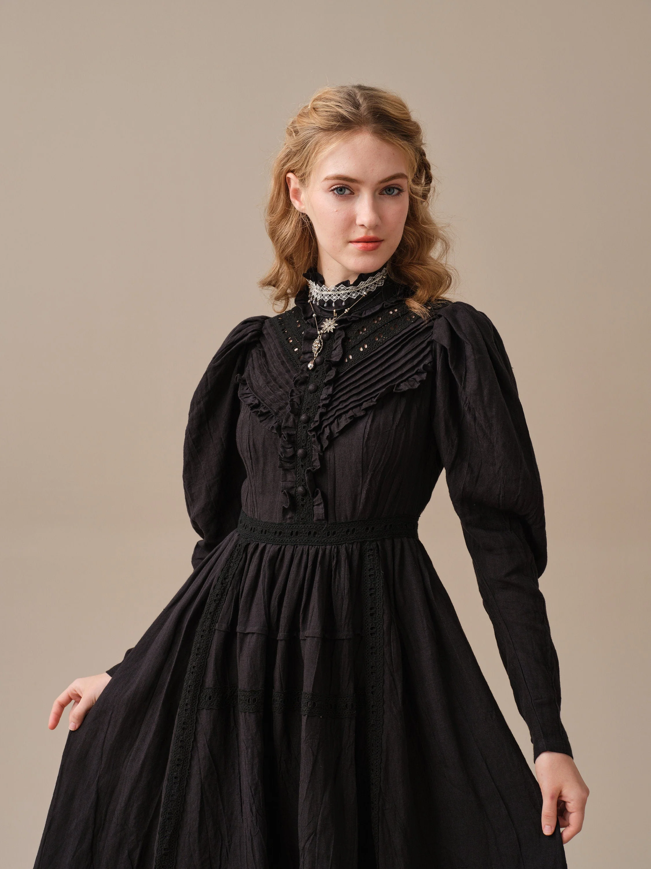 MARY 18 | VINTAGE LINEN DRESS GOWN - Image 6