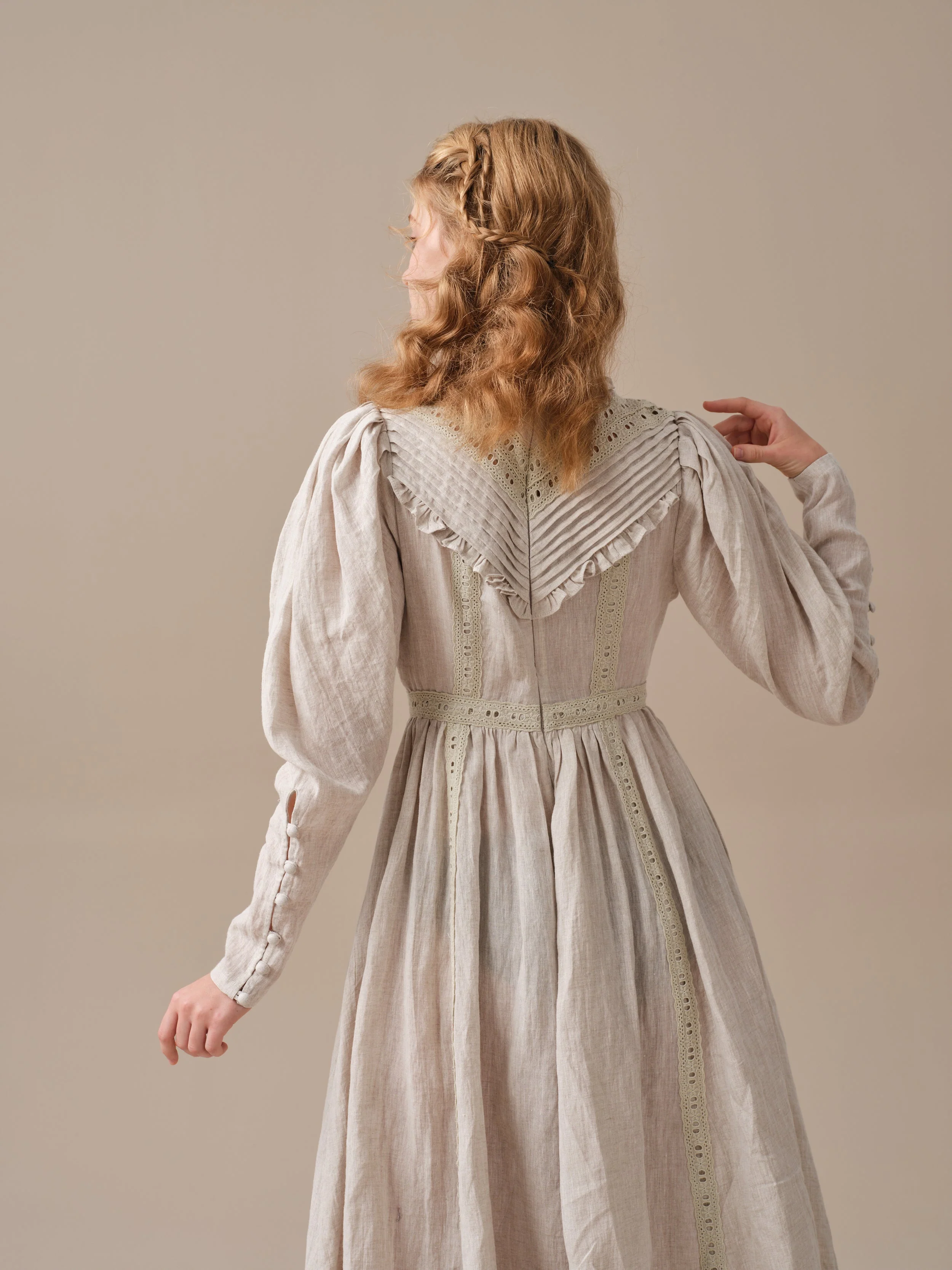 MARY 18 | VINTAGE LINEN DRESS GOWN - Image 18