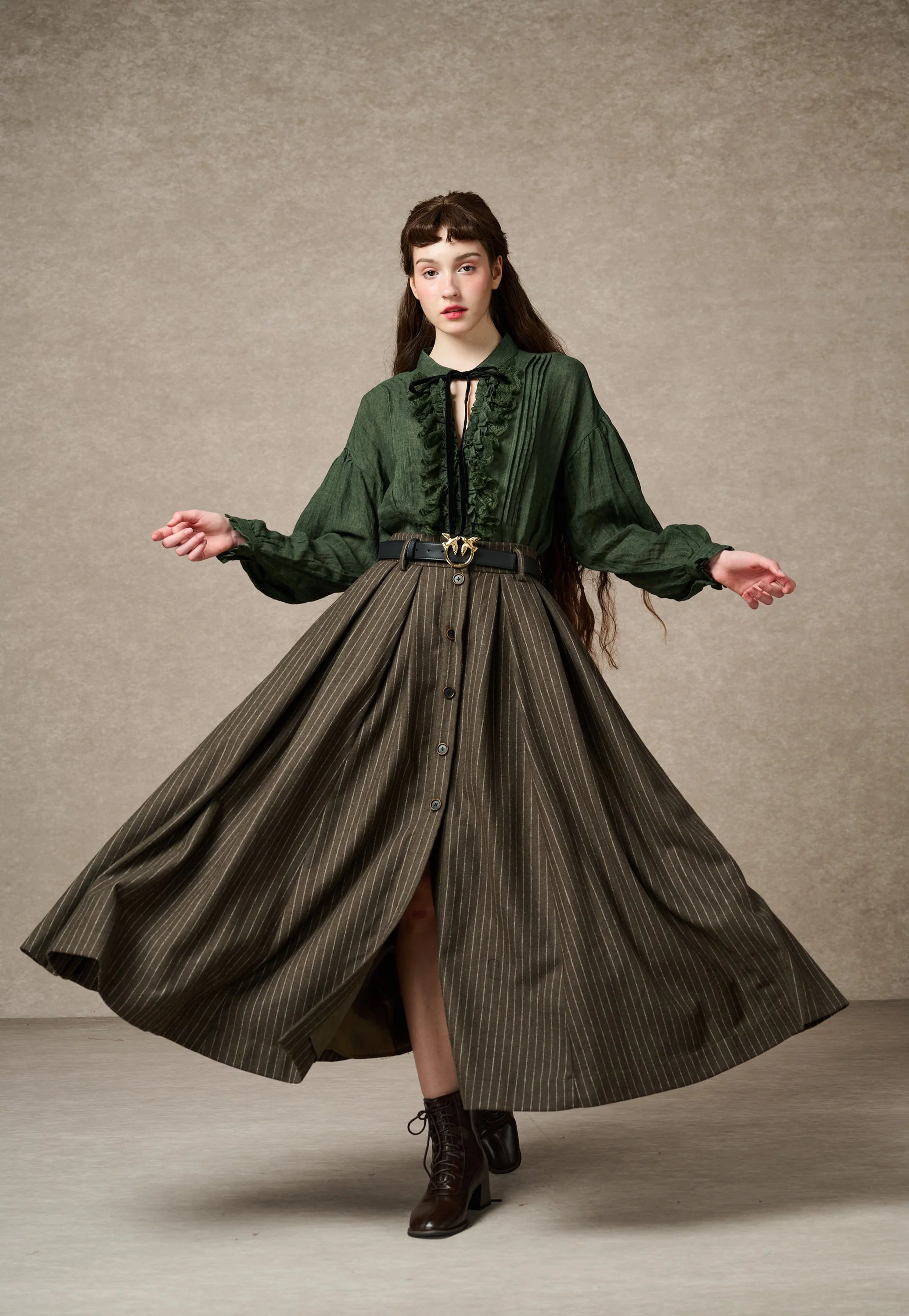 Santal 3 | Striped Wool Skirt in black - Image 20