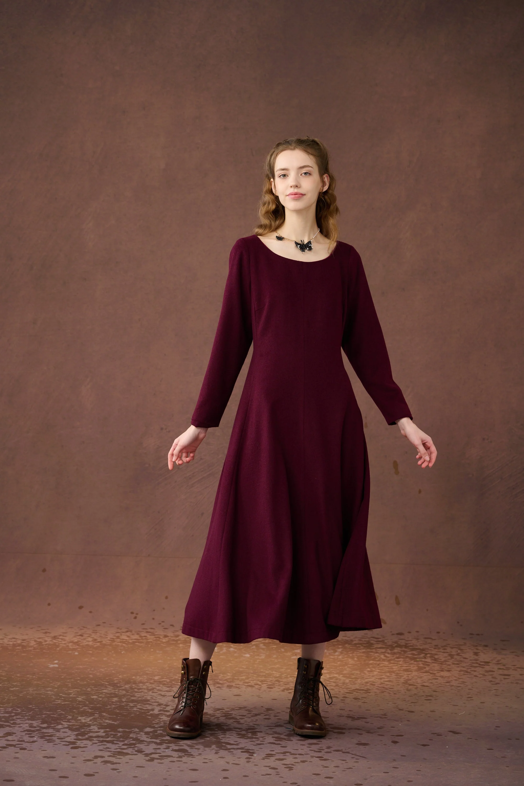 Mistletoe 17 | Vintage wool dress in Purple - Image 12