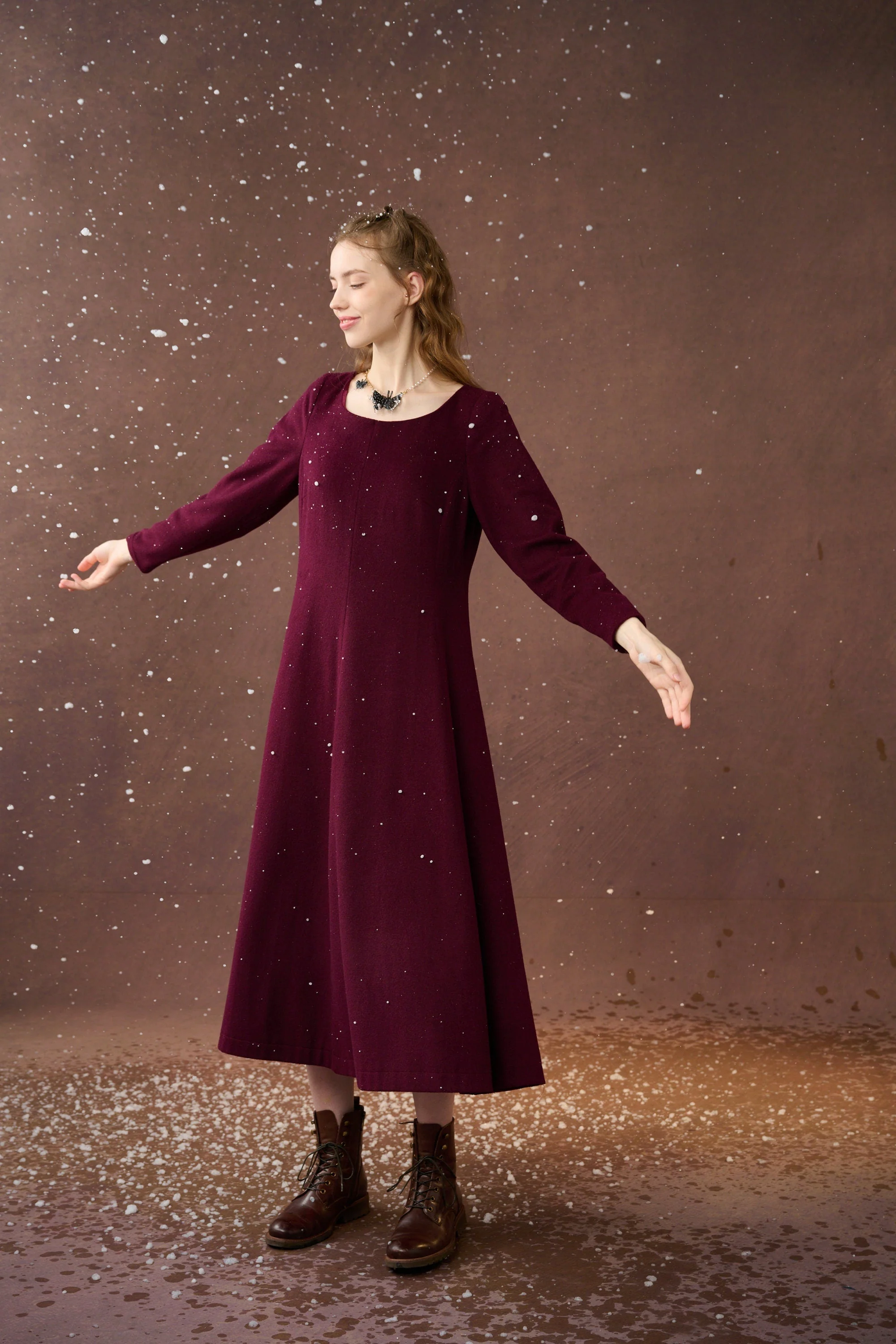 Mistletoe 17 | Vintage wool dress in Purple - Image 7