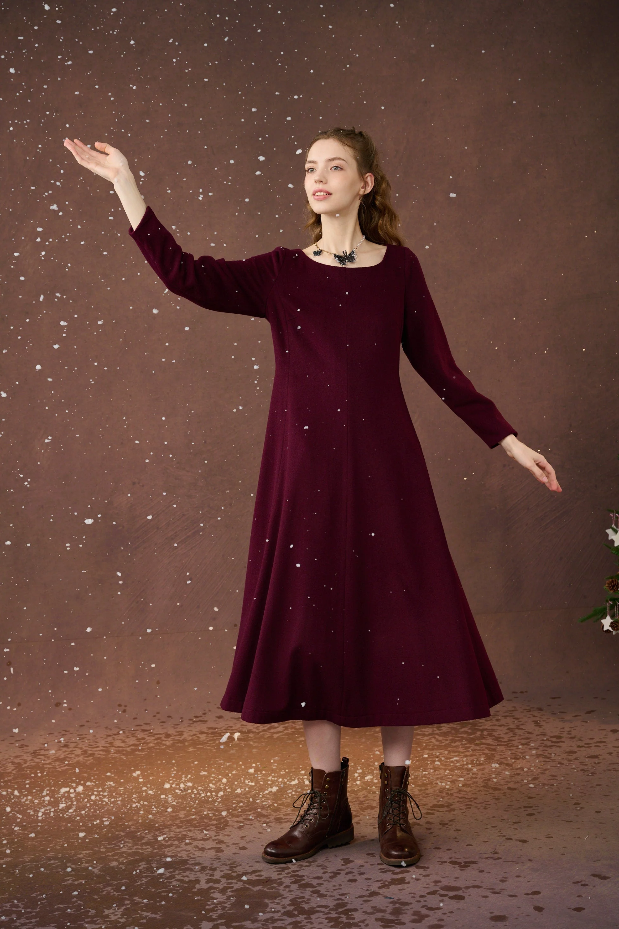 Mistletoe 17 | Vintage wool dress in Purple - Image 8