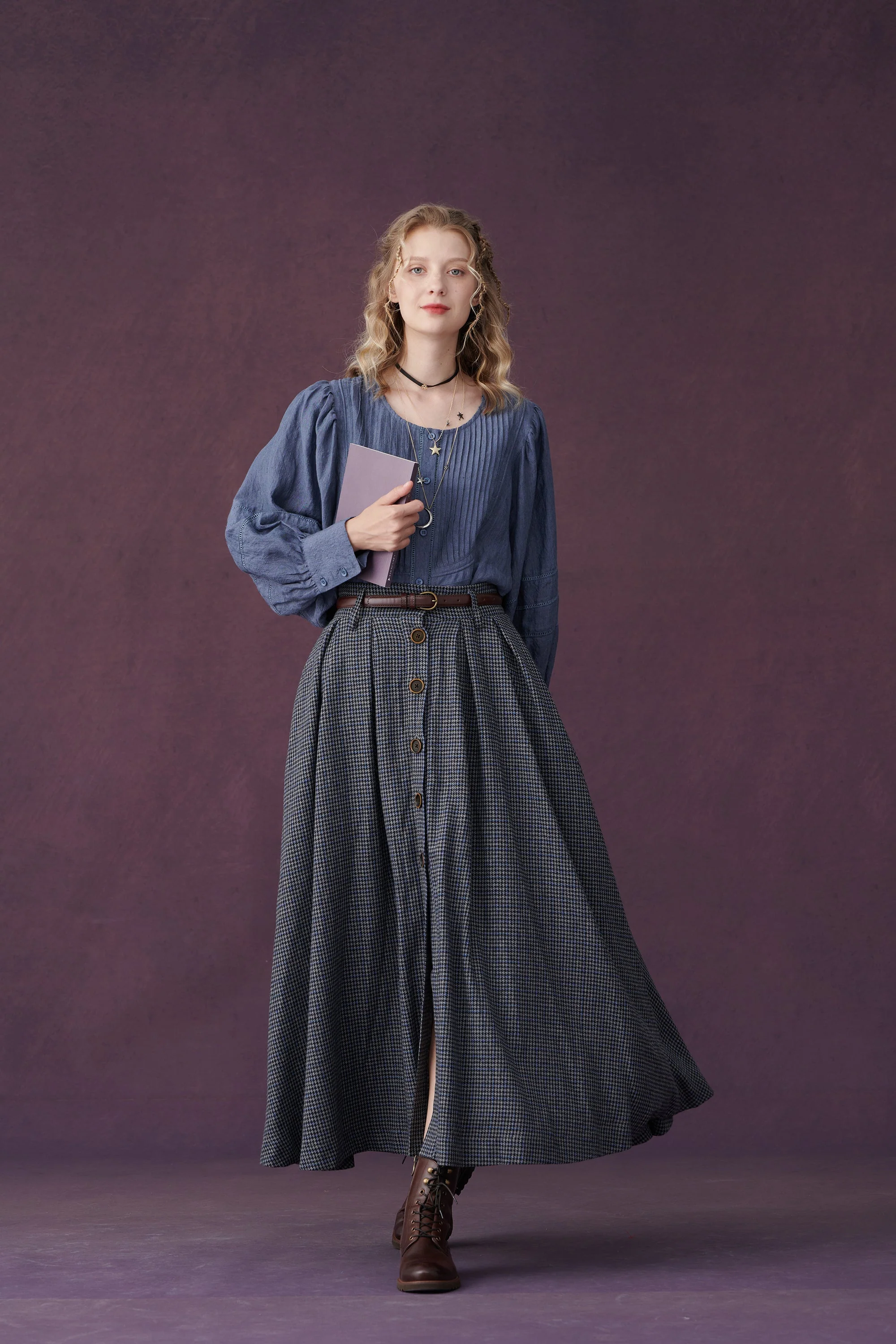 Naomi 33 |  buttoned up wool skirt in brown - Image 16