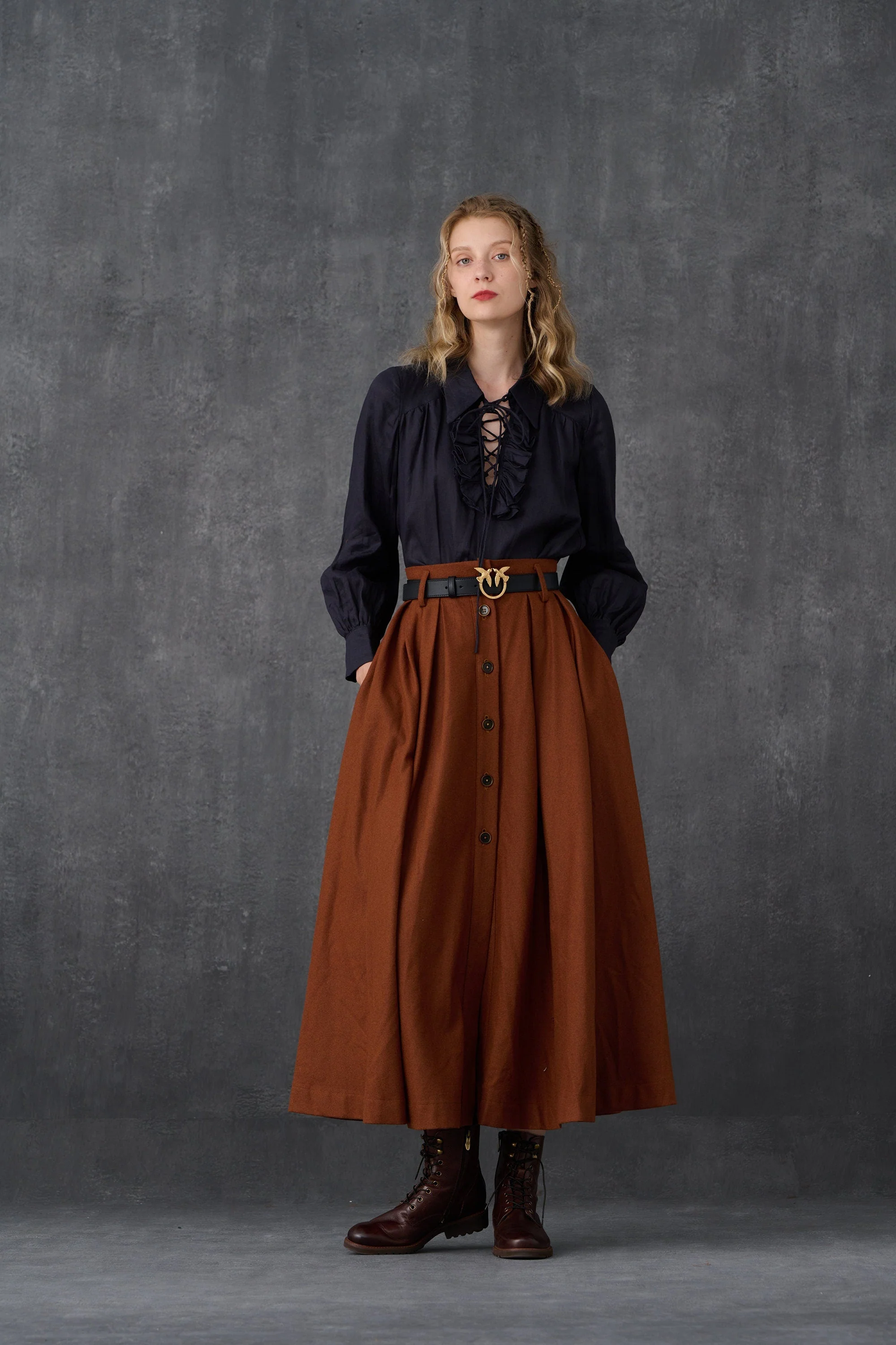 Naomi 33 |  buttoned up wool skirt in brown - Image 6