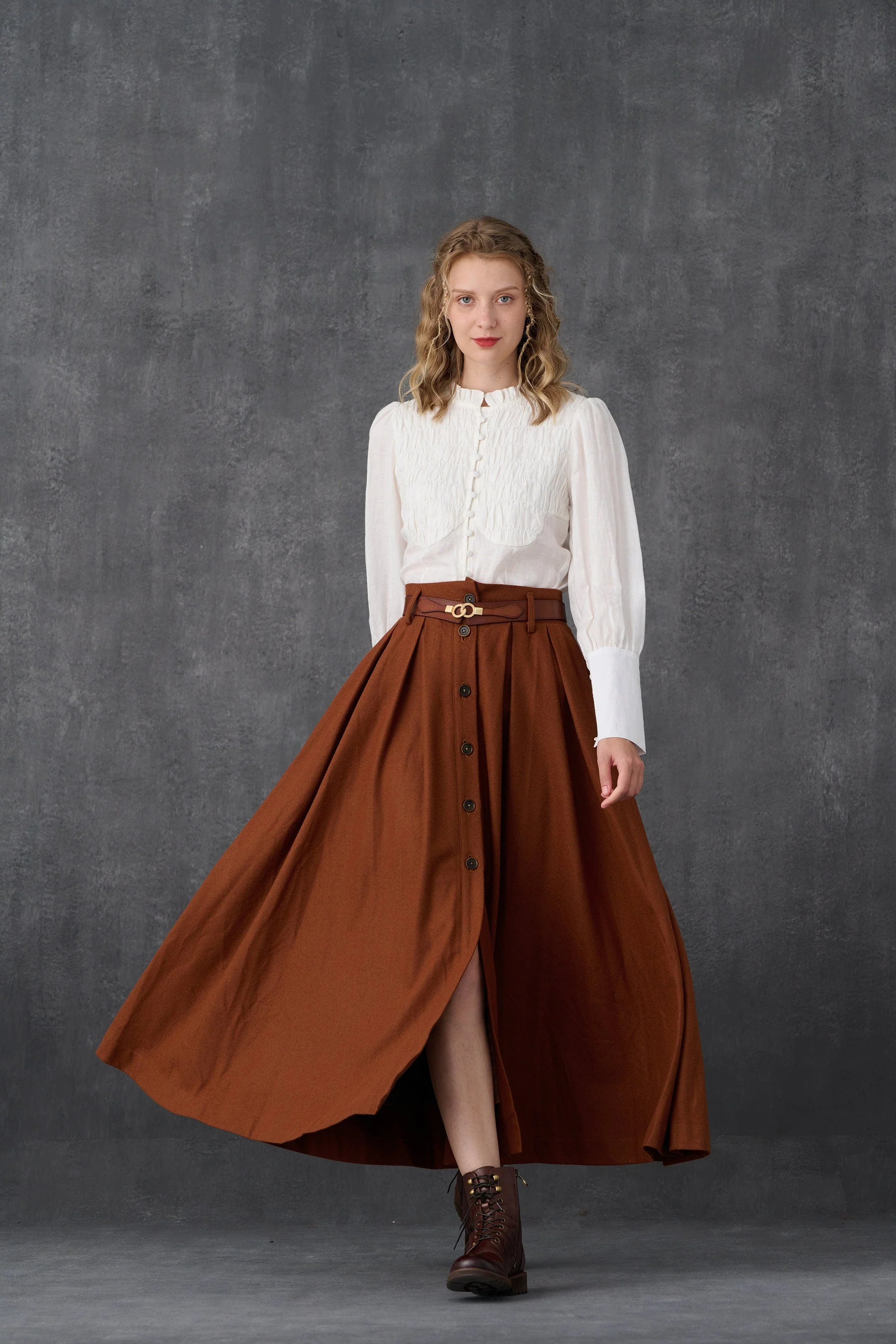 Naomi 33 |  buttoned up wool skirt in brown - Image 8